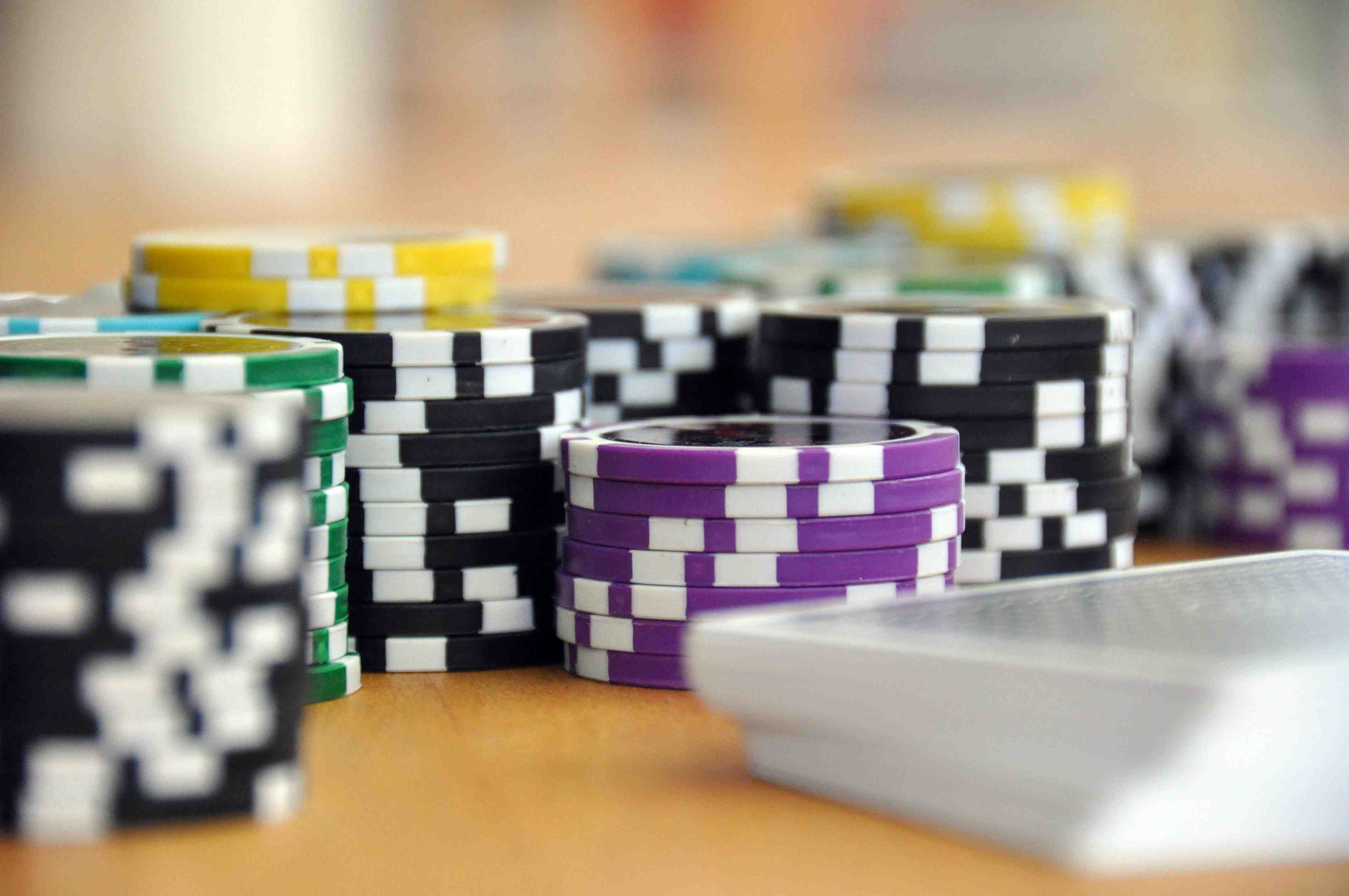Tampilan promosi bonus terbaru makmurqq untuk pemain Indonesia